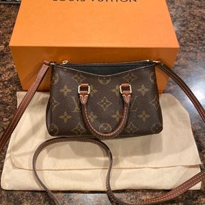 Louis Vuitton nano pallas